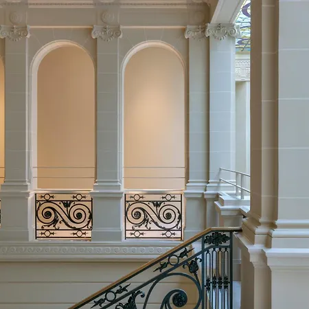 Corinthia Grand Astoria Hotel 5*
