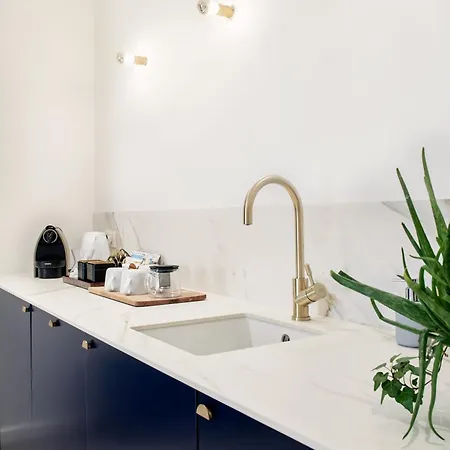 Urban Walls فندق مبيت وإفطار 4*