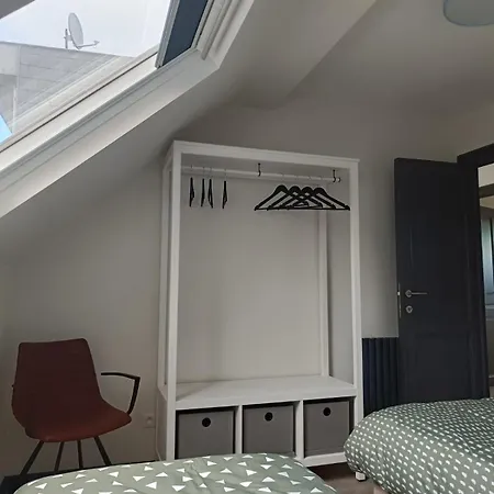 公寓 Modern Triplex 140m2 - 4 Bedrooms, 1 Living & 2 Bathrooms - 8 People In 布鲁塞尔