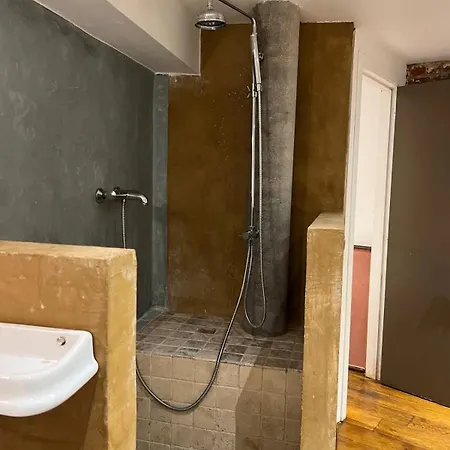 Etonnante Maison Au Style Unique A Bruxelles! *