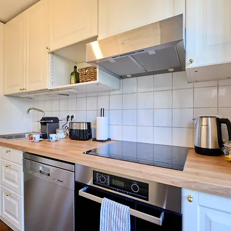 Luxurious 6-br Mansion Near European Union بروكسل