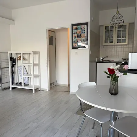 Lovely Next To European Area Appartement