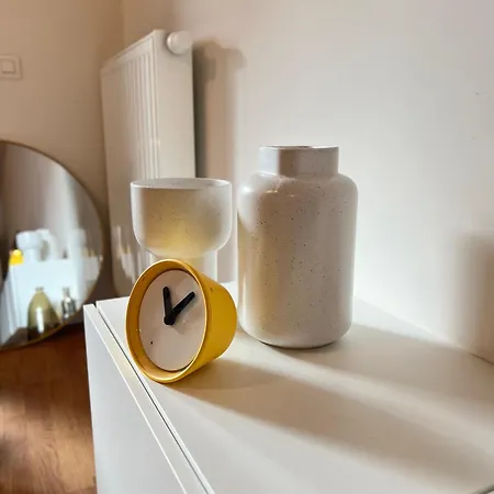 Apartament Visit *