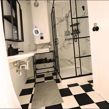 Bold And Beautiful Duplex In Central * Bruselas