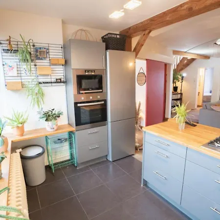 Apartamento 2 Avec Rooftop Suspendu Au Cimetiere D'ixelles