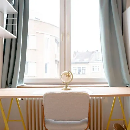 Apartamento 2 Avec Rooftop Suspendu Au Cimetiere D'ixelles *