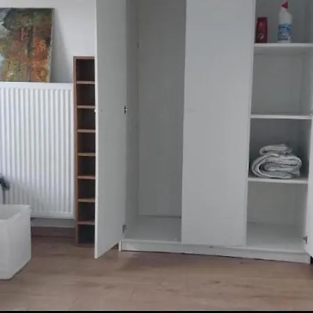 홈스테이 2 Lit Separe 3eme Etage 브뤼셀