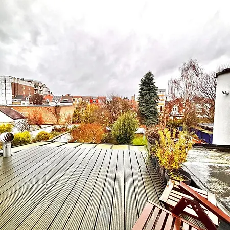 In Guest - Charming Guest In Historic Mansion *