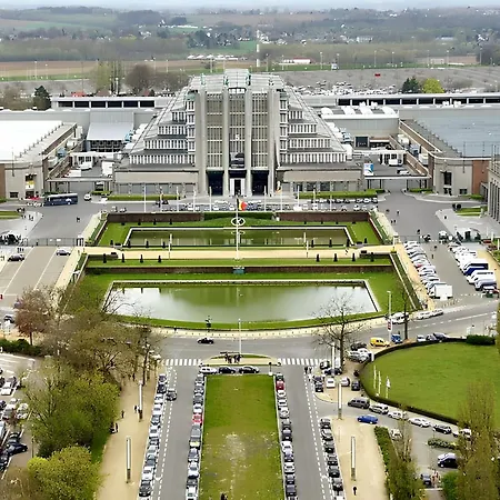 Modern In Molenbeek-saint-jean / 77 M² / Parking *