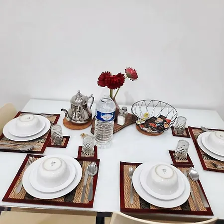 Modern In Molenbeek-saint-jean / 77 M² / Parking Apartment