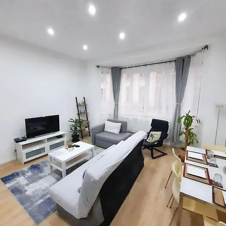 Modern In Molenbeek-saint-jean / 77 M² / Parking Apartment Brussels