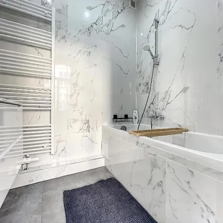 Cosy Palais Royal Apartment