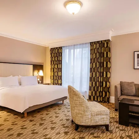 Renaissance 4* Брюссель