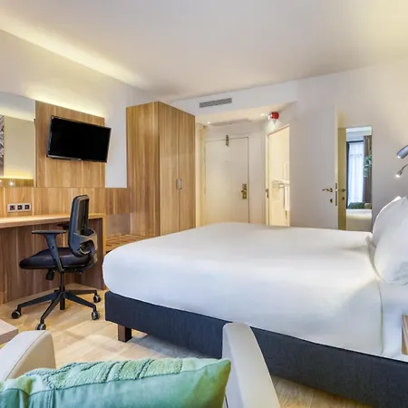 Holiday Schuman By Ihg Hotel 4*