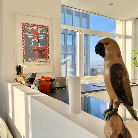 Lovely Loft In Panoramic View! Apartmán