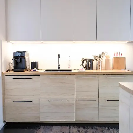 Beautiful Penthouse With Terrace In * بروكسل
