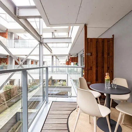 Apartment Contemporary Comfort In The Heart Of The
