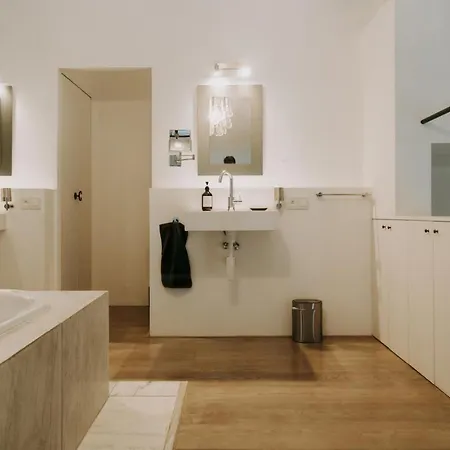 Magnificent Loft - 3 Bedroom Duplex Bruxelas