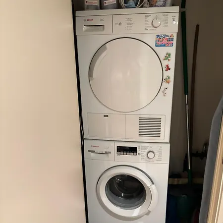 דירה Comfortable Two Bedroom In Center