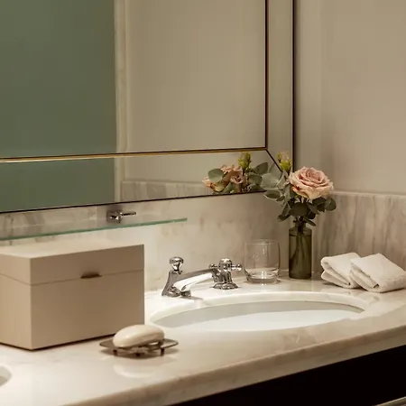 Corinthia Grand Astoria 5*