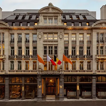 Corinthia Grand Astoria Hotel 5*