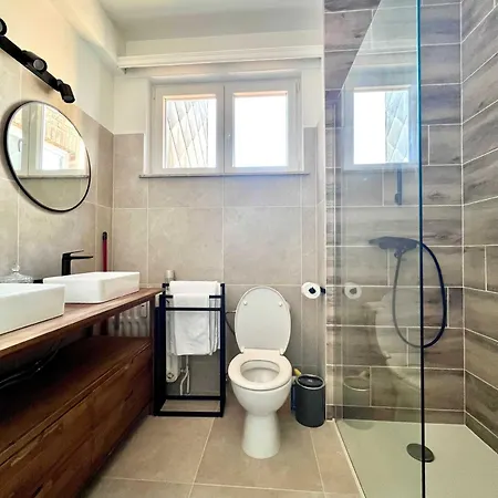 Close To Nato Βρυξέλλες