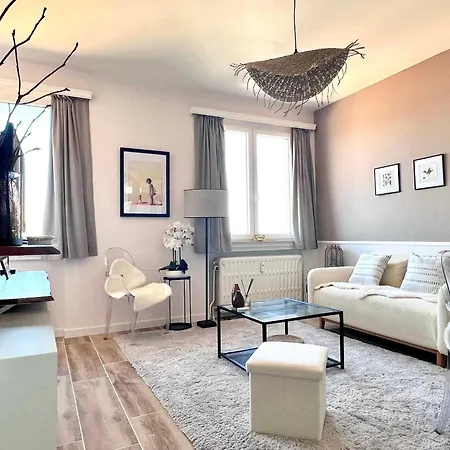 Close To Nato Βρυξέλλες