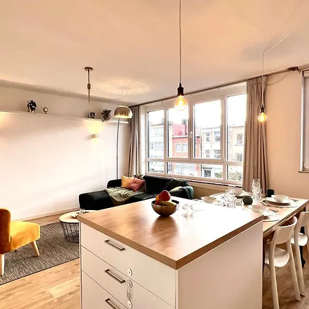 Bright & Stylish In Nature Apartman *
