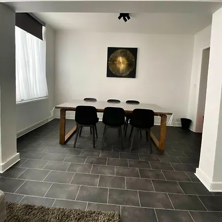 Grand Deux Lägenhet *