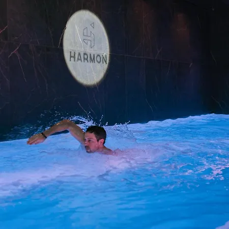 Hotel Harmon House - & 4*