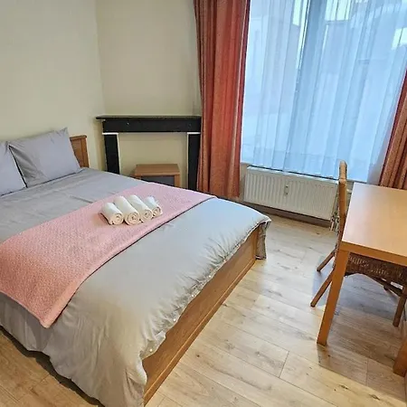 Bourse Grand Place Apartman *