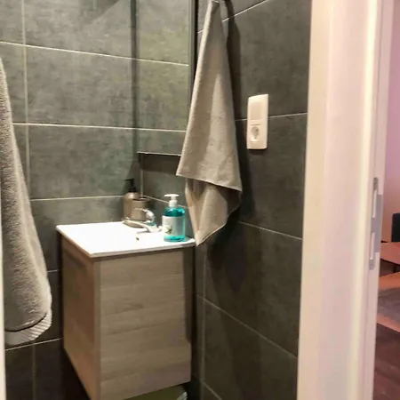 Cosy 1 Bedroom In Eu District * Brüssel