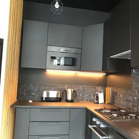 Absolute Charm 3 Bedroom 3 Bathroom With Ac Eu District