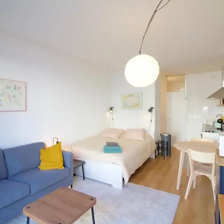 아파트 Brand New & Cosy - Louise & Stephanie Area *