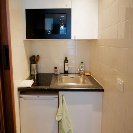 Beautiful And Bright Avlouise Apartamento