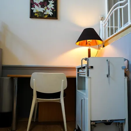 Your Midi Station Hostal