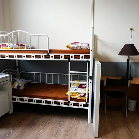 Your Midi Station Hostal *
