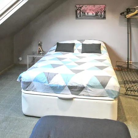 Spacious With View In 100 M² + Terrace Apartment *