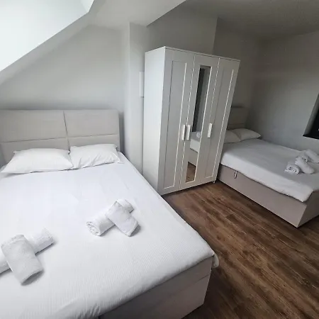 Velvet House Villa *