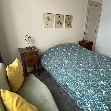 Voltaire * בריסל