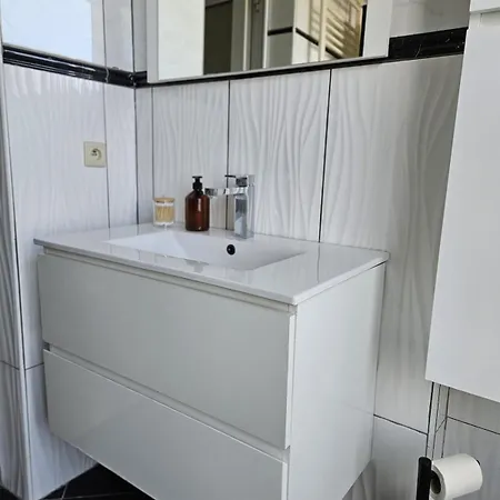 Proche Du Centre De 5 Personnes Apartment Brüssel