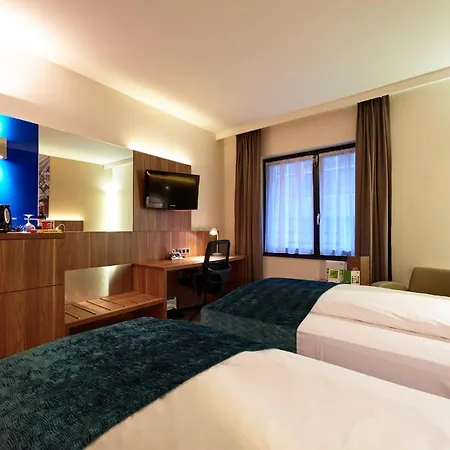 Hotel Holiday Schuman By Ihg 4*