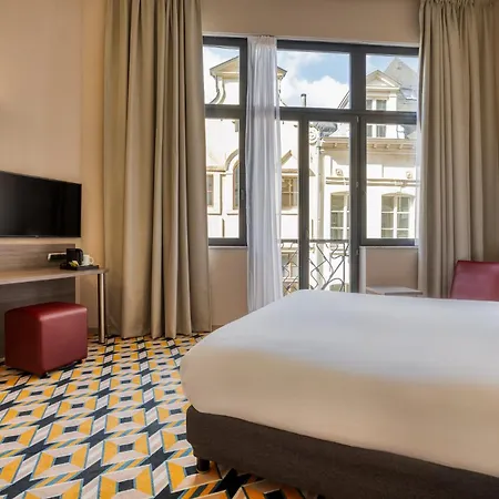 Отель Alma Grand Place 3*