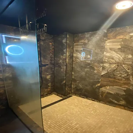 Апартаменты Majestic Wellness Center