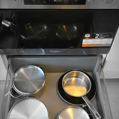 Cosy Jacqmain * בריסל