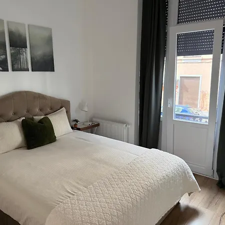 Cozy South-up And Ground Appartement