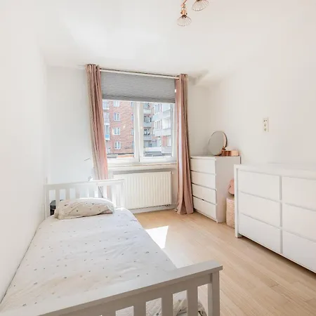 Spacieux Et Confortable - 2 - 4p - Garage Apartman *