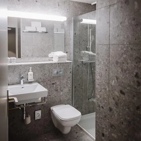 Holiday Brussels Airport By Ihg Diegem