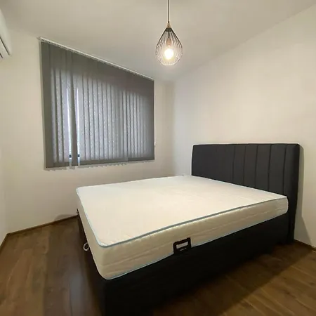Merjay Garden Apartament