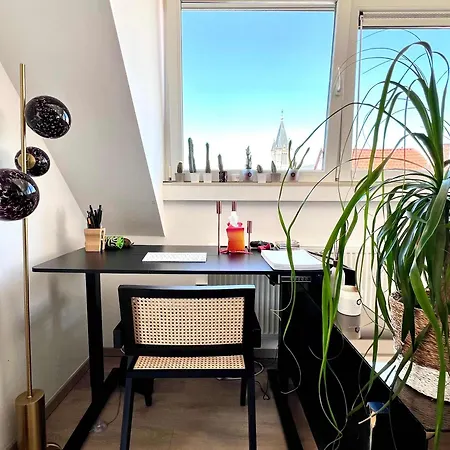 Modern Loft Near Eu Institutions Апартаменты *